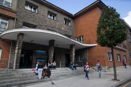 Image La Facultad de Formación del Profesorado y Educación de la Universidad...
