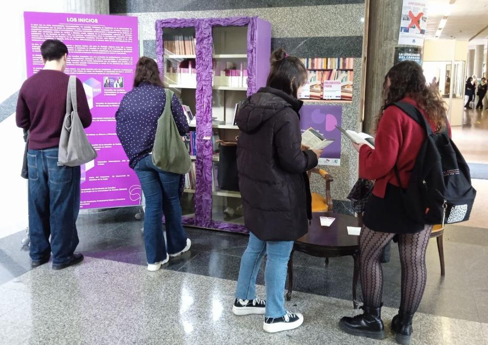 Image L'Institutu Universitariu en Xéneru y Diversidá presenta la esposición ‘Trés décades d'estudios feministes’