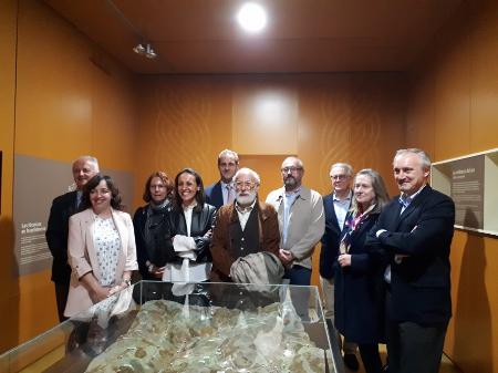 Representantes de Ayto Belmonte, Fundación Valdés Salas, arqueólogos, Orovalle y Universidad Oviedo