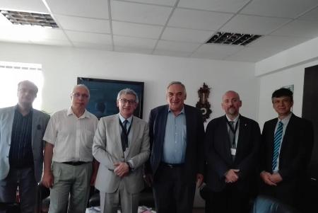 Imagen El rector visita el Horia Hulubei National Institute of Physics and...