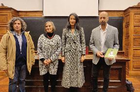 Imagen José Ángel Baños obtiene el VIII Premio Internacional de Investigación Literaria 'Ángel González' con una obra que aborda los desafíos de la autorreflexión en la poesía española