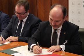 Imagen INCIBE y la Universidad de Oviedo firman un convenio de colaboración...
