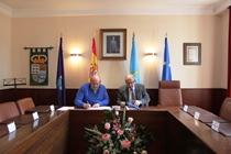Imagen Convenio entre la Universidad y el Ayuntamiento de Soto del Barco para...