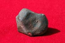 Imagen El Museo Arqueológico cede a la Universidad restos de un meteorito caído...