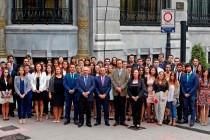 Imagen La Universidad de Oviedo y el SabadellHerrero entregan los diplomas a 60...