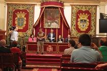 Image La Universidá Asturiana de Branu entrega sus diplomas en un acto...