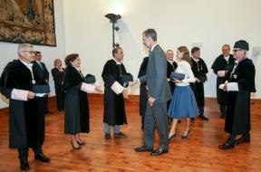 Image El rector Santiago García Granda asiste a la inauguración del curso...