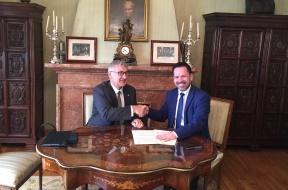 Image Las universidades de Oviedo y Guadalajara (México) firman un convenio de...