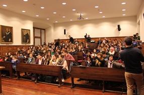 Image La Universidad reúne a más de cien estudiantes en el  Primer Encuentro...