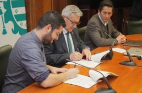 Imagen La Universidad de Oviedo y el Ayuntamiento de Oviedo/Uviéu firman un...