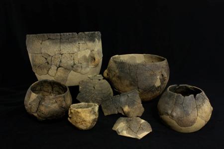 Cerámica procedente del yacimiento arqueológico de Verson (Francia).JPG