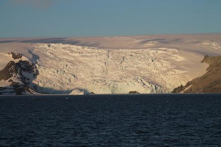 Vistas de glaciares de la Isla Livingston en el archipiélago de las Shetland del Sur web