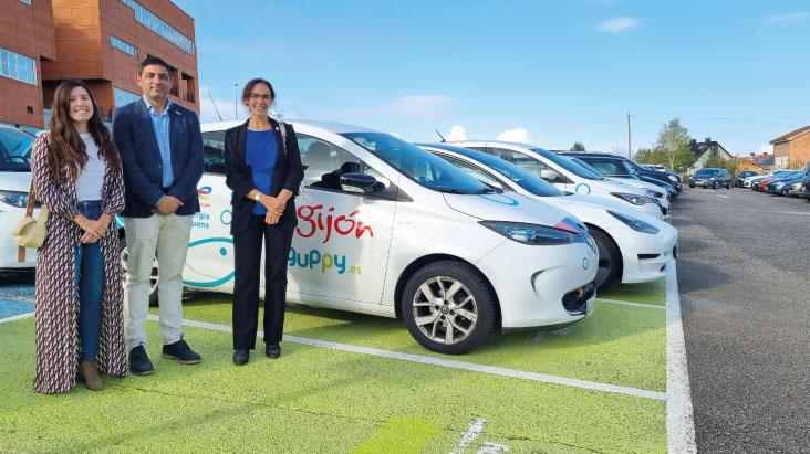 Imagen La Universidad de Oviedo amplía el proyecto piloto de vehículos eléctricos compartidos para facilitar los desplazamientos laborales en misión del personal de la institución académica