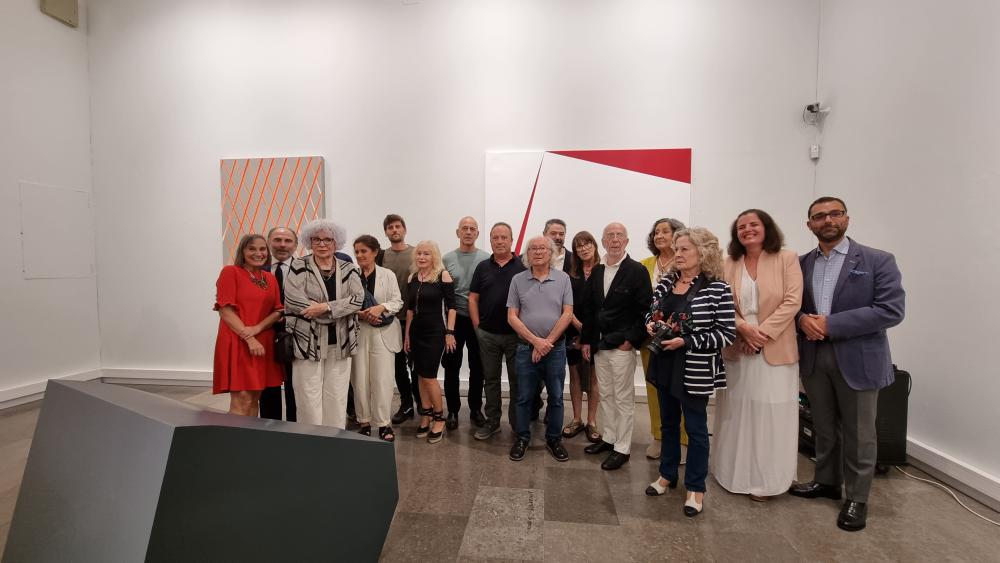 Imagen La Universidad de Oviedo reúne a trece de los más destacados artistas del arte contemporáneo asturiano en la exposición ‘Geometrías’