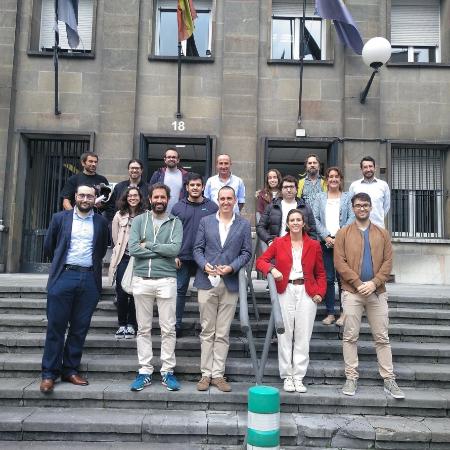 Foto de familia del Grupo de Física Experimental de Altas Energías de la Universidad de Oviedo G