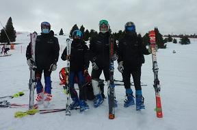Imagen El equipo de esquí alpino de la Universidad de Oviedo, en los primeros...