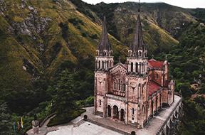 Imagen El Principado y la Universidad de Oviedo promueven el análisis del vínculo entre Covadonga y el Camín de los Santuarios