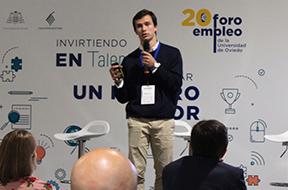 Imagen El estudiante Manuel Porrón gana el premio individual del Hackathon TalentUO del Foro de Empleo de la Universidad de Oviedo