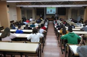 Imagen Más de un centenar de alumnos de segundo de Bachillerato participan en...