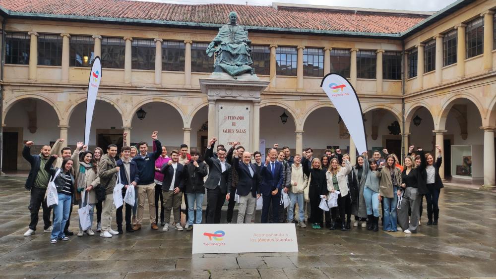 Imagen El programa de becas de TotalEnergies beneficia en su tercera edición a 35 estudiantes de la Universidad de Oviedo
